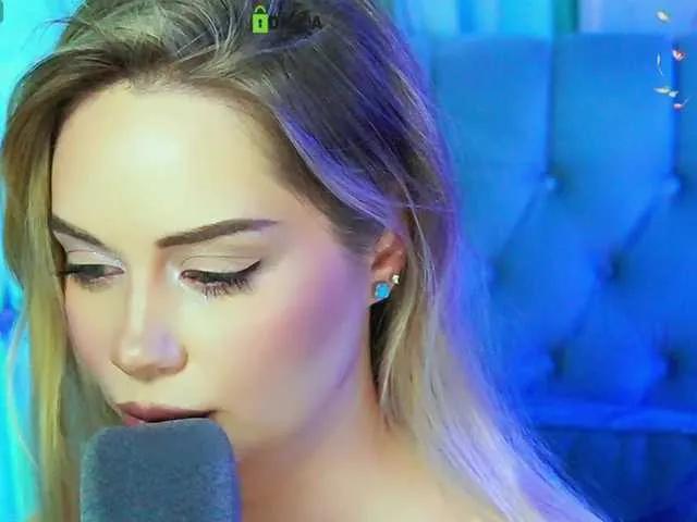 Freechat 0------0 on BongaCams