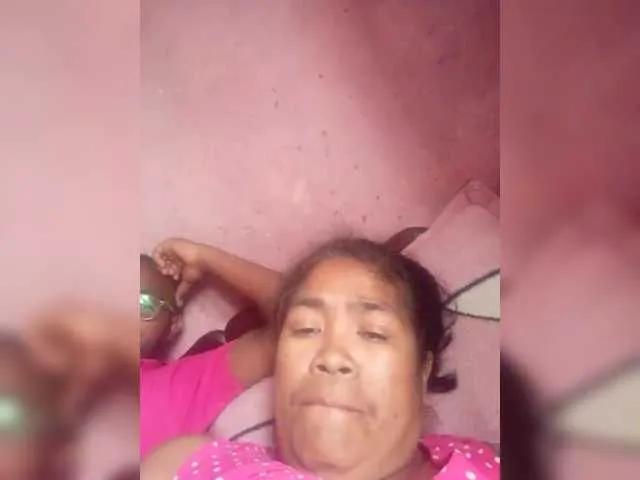 Freechat Aiiina on BongaCams