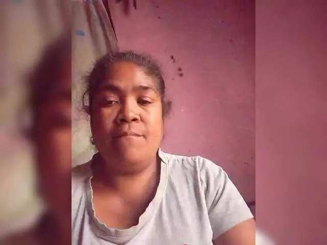 Freechat Aiiina on BongaCams