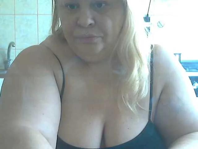 Freechat AriannaMilf on BongaCams