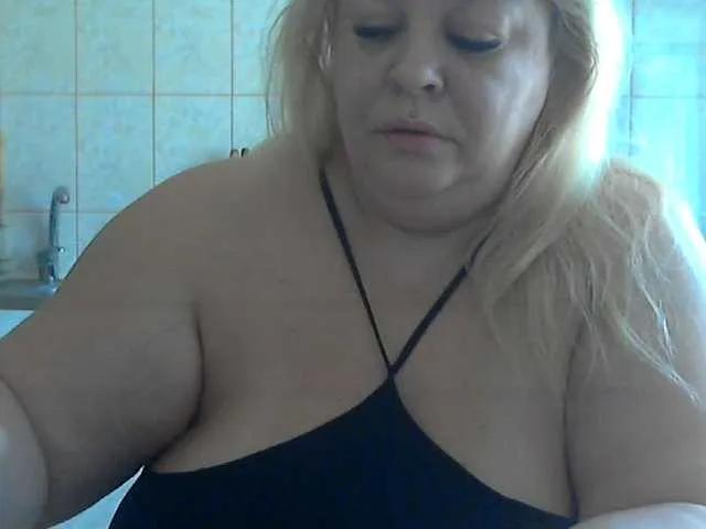 Freechat AriannaMilf on BongaCams
