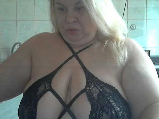 Freechat AriannaMilf on BongaCams