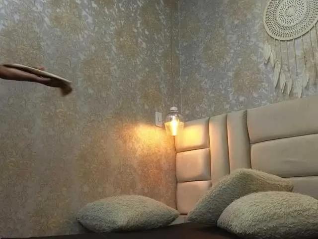 Freechat CrystalBrooke3x on BongaCams