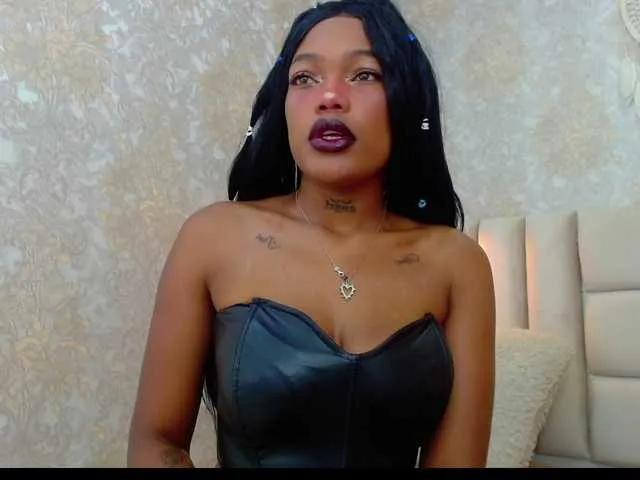 Freechat CrystalBrooke3x on BongaCams