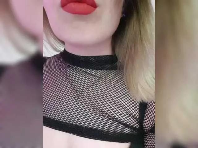 Freechat elaizza on BongaCams