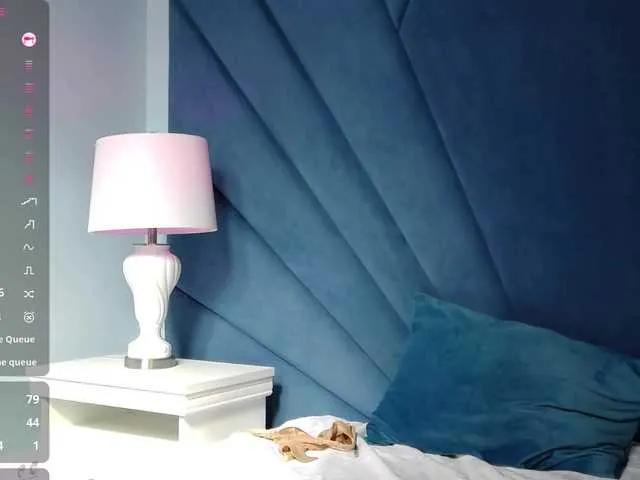 Offline Evelisse on BongaCams