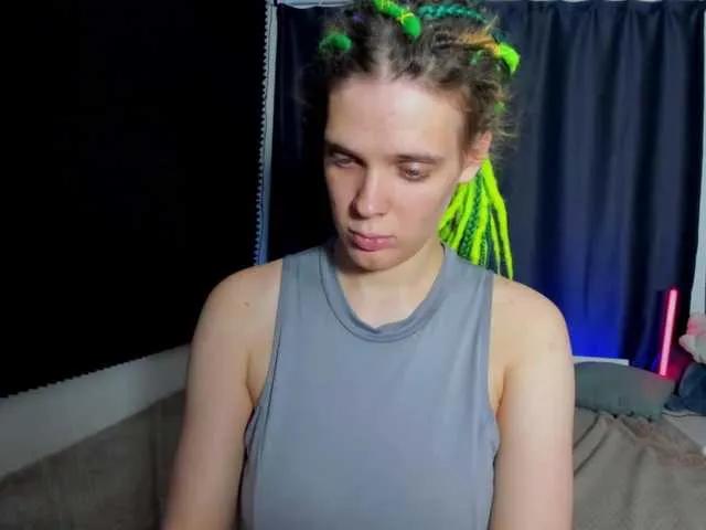 Offline KIKIKrash on BongaCams