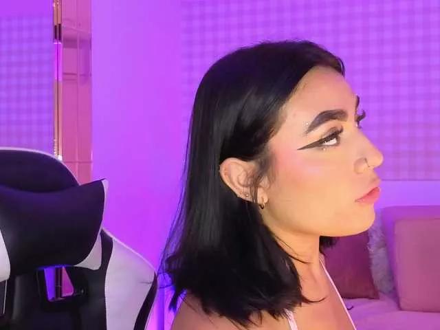 Offline SabrinaLuke on BongaCams