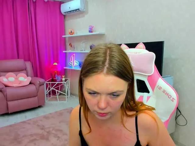 Freechat Strawberrye on BongaCams