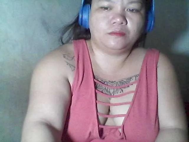 sweetasian33 on BongaCams 