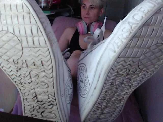 Freechat VoyeursRoom on BongaCams