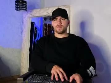 Freechat ades_lowe on Chaturbate