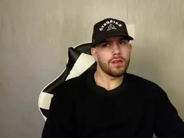 Freechat ades_lowe on Chaturbate