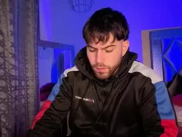 Freechat ades_lowe on Chaturbate