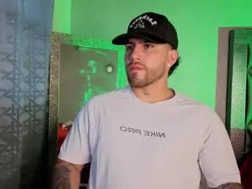 Freechat ades_lowe on Chaturbate