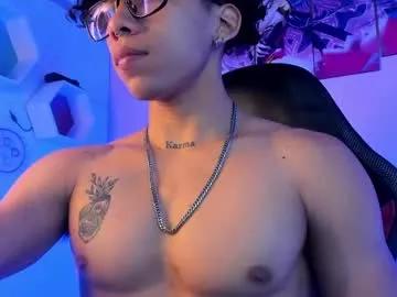 akazaboy on Chaturbate 