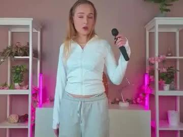 Freechat alyshaperkowski on Chaturbate