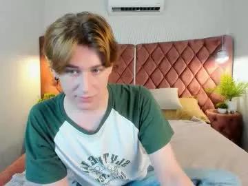 Chaturbate antonylewis is Freechat antonylewis — Play with me ^^ - Multi-Goal : 20 goal Cum show #twink #gay #lovense #femboy #anal