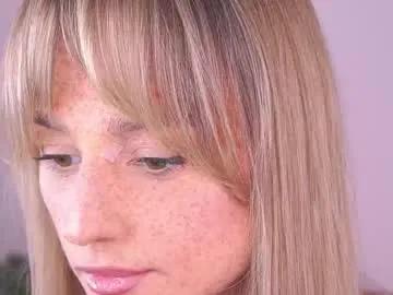 Freechat artease on Chaturbate