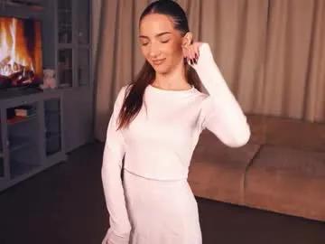 averyserrao — I'm Avery, i'm #new here. GOAL:tease with my blose // #shy #18 #cute #skinny [38 tokens remaining]