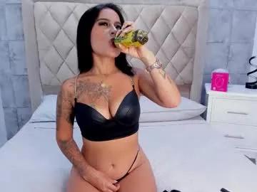 betanymiller — Sexy brunette girl is so horny rigth now, come and taste my litte pussy  #lovense #squirt #bigboobs #bigass #natural [209 tokens remaining]