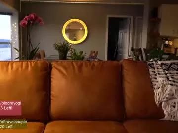 Freechat bloomyogi on Chaturbate