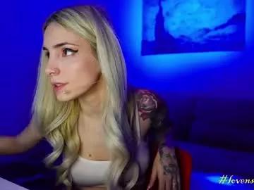 Freechat daddyspixxie on Chaturbate