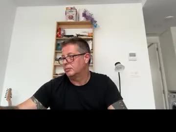 Freechat daitarniii on Chaturbate