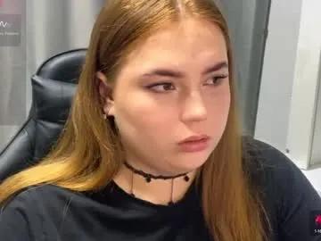 darkcharm1 — GOAL: hey [100 tokens remaining] Welcome to my room! #bigboobs #couple  #goddess  #nonude #redhead