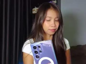 Freechat deedeedoll on Chaturbate