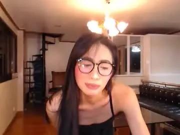 Freechat gleiahong on Chaturbate
