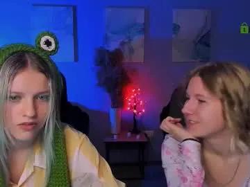 gloria_bubble — GOAL: dog pose + butt slap [82 tokens remaining] Welcome to my room!  #smalltits #pvt #nonude #lesbian #lovense