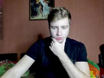 Freechat hornyblondieboyy on Chaturbate