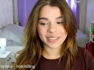 Freechat hot_chill__ on Chaturbate