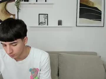 Freechat hotflirtyfella on Chaturbate