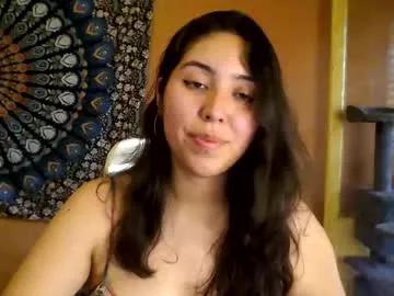 intimatetales on Chaturbate 