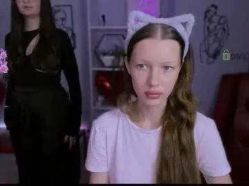 Freechat khloebeauty on Chaturbate