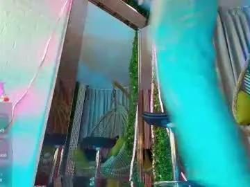 Freechat kiara_zahiri_ on Chaturbate