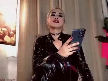 Freechat kylie_iyutera on Chaturbate