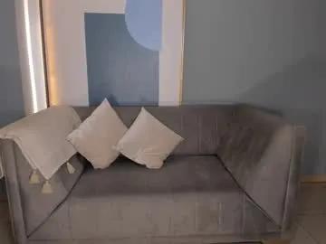 Freechat larisasmirnov on Chaturbate