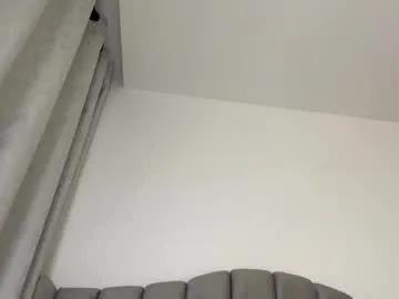 Away latinella on Chaturbate