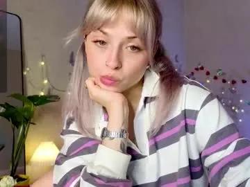 Freechat lavenly on Chaturbate