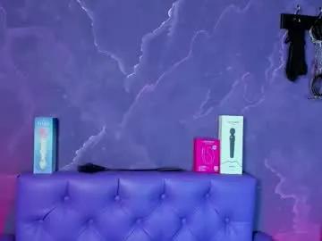 Freechat lili_milk20 on Chaturbate