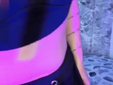 Freechat maevekuro on Chaturbate