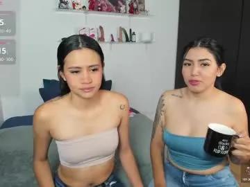 Freechat marianaandvalen on Chaturbate