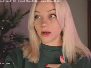 Freechat mia_milagros on Chaturbate