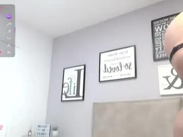 Freechat mileyhudson on Chaturbate