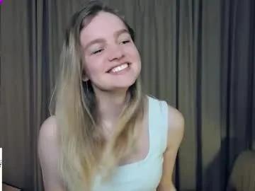Freechat moonperedz on Chaturbate
