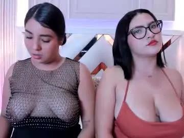 Freechat ninablooms01 on Chaturbate