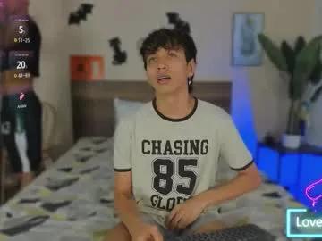 Freechat novaybrian on Chaturbate